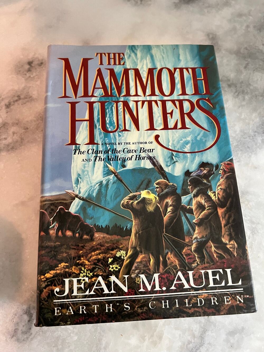 The Mammoth Hunters Jean M Auel HC DJ Signed 1985 Crown Earth’s Children Book
